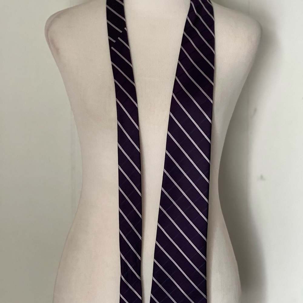 Croft & Barrow Purple and White Striped Tie